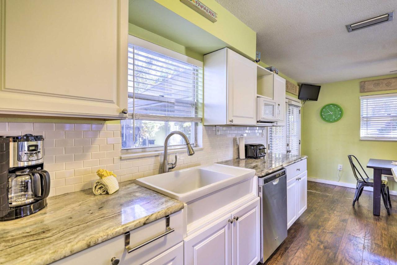Cape Canaveral Cottage With Hot Tub Walk To Beach Exterior photo